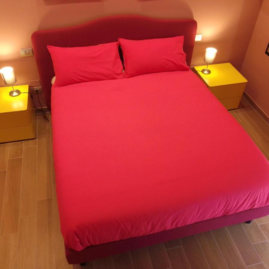 V I P Suites Cielo Stellato On Concordia Sea ซาแลร์โน ภายนอก รูปภาพ